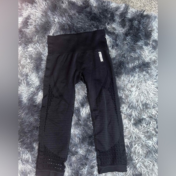 Gymshark Black Cropped Leggings small - Picture 1 of 5